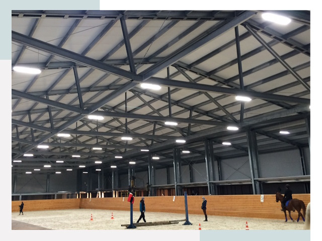 Строительство конных манежей от 612 руб в Мариинск
